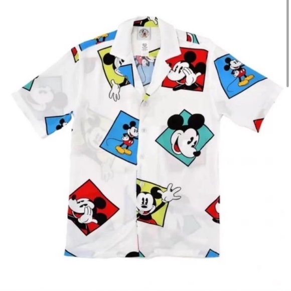 Disney Tops - Retro Mickey shirt